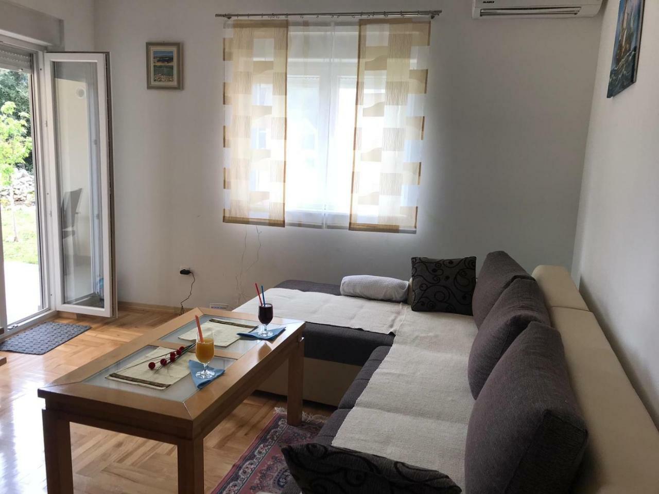 Apartmant Jela Lejlighed Zaton  Eksteriør billede