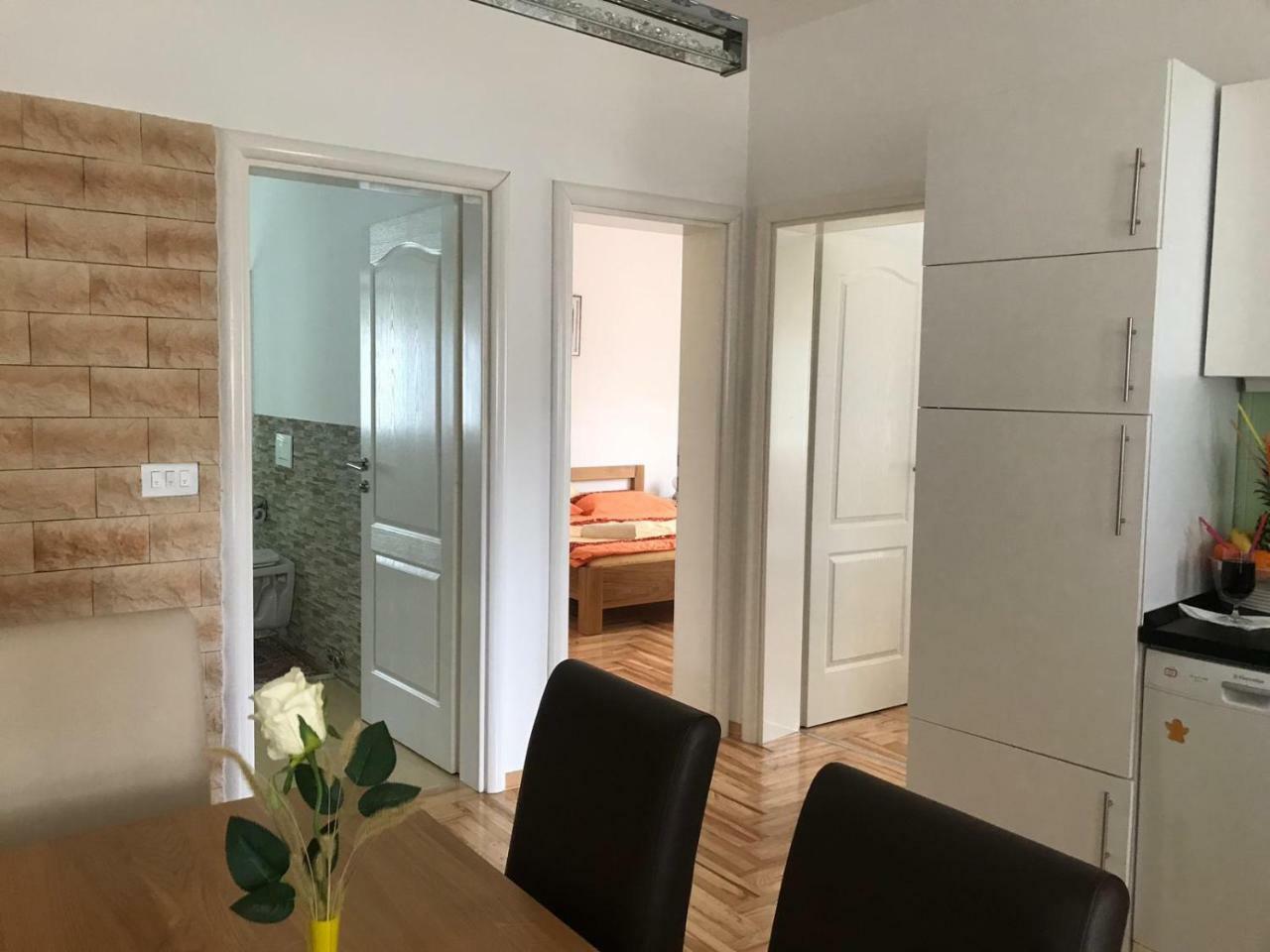 Apartmant Jela Lejlighed Zaton  Eksteriør billede