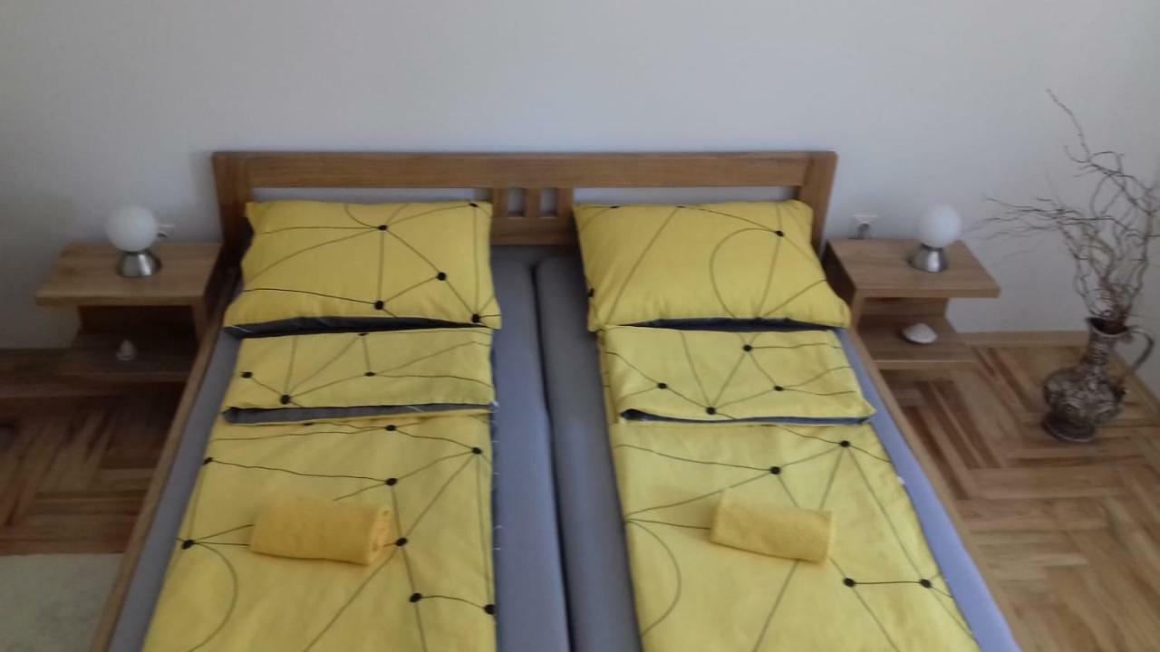 Apartmant Jela Lejlighed Zaton  Eksteriør billede